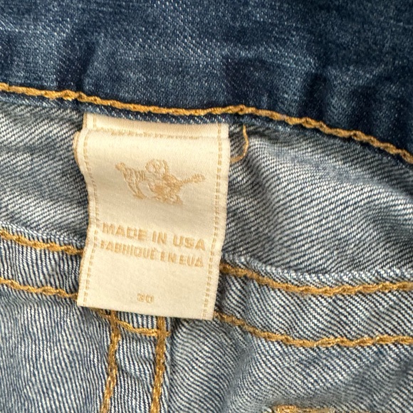 True Religion Shorts - Picture 3 of 4